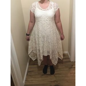Super Flowy Off White Lace Dress